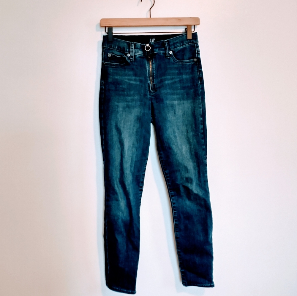 Gap jeans with zipper front detail true skinny jeans size 25